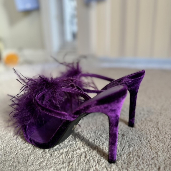 Zara Purple Feather Velvet Round Toe Sandals Heels - Picture 2 of 8